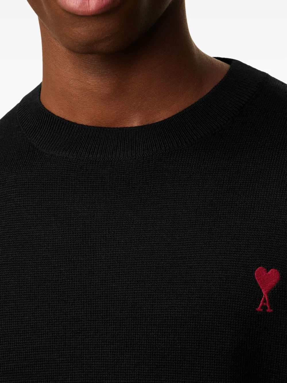 Image of the Ami heart sweater from the brand Ami PARIS for Men - Autumn-Winter 2025 - Detailed View 5