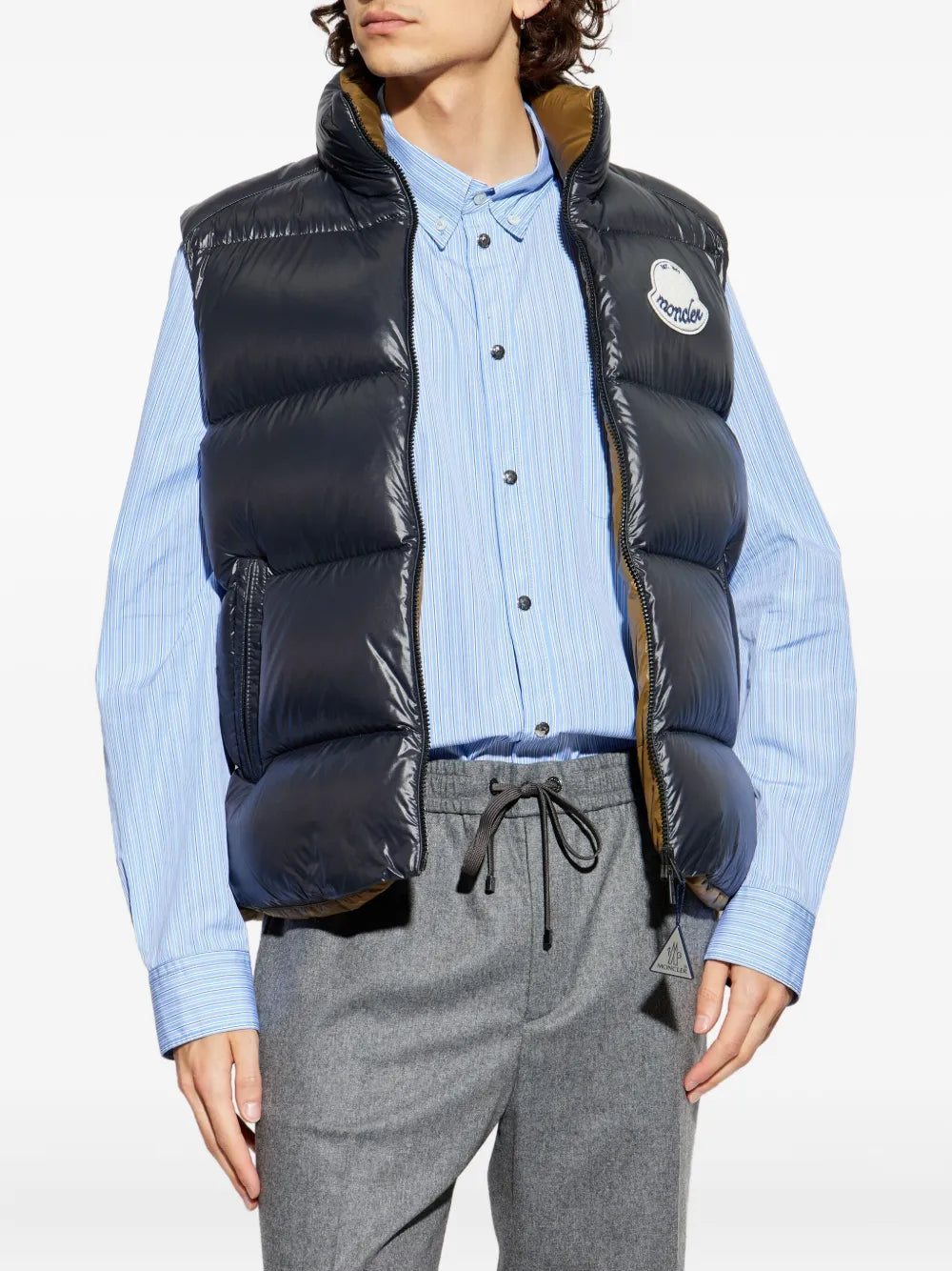 Image of the Moncler Men's Lipsi Sleeveless Jacket - Autumn-Winter 2025 - Detailed View 1