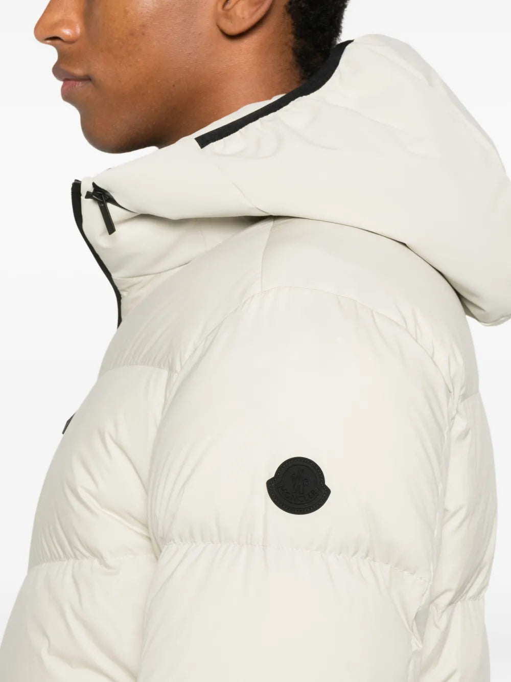 Image of the Moncler Forez Down Jacket for Men - Fall-Winter 2025 - Detailed View_5