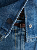 Imagen del artículo Camisa de Denim Corto de la marca Prada para Mujer - Temporada Otoño-Invierno 2025 - Vista Detallada_5