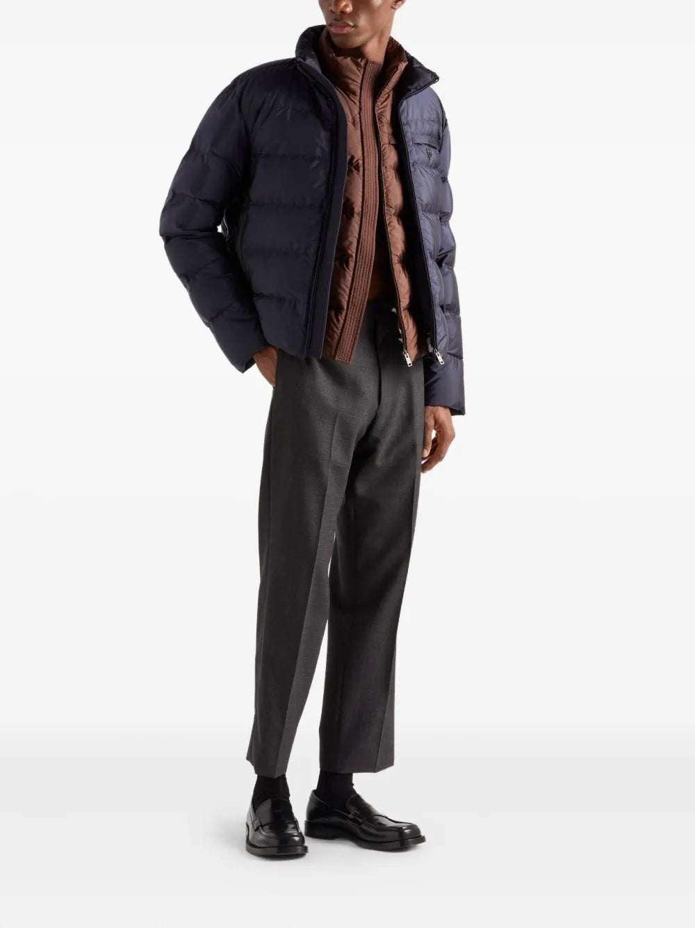 Immagine del Gilet senza Maniche in Nylon di Prada per Uomo - Stagione Autunno-Inverno 2025 - Vista Posteriore