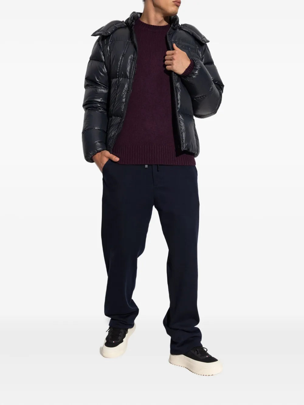 Image of the Moncler Serfanto Down Jacket for Men - Autumn-Winter 2025 - Back View