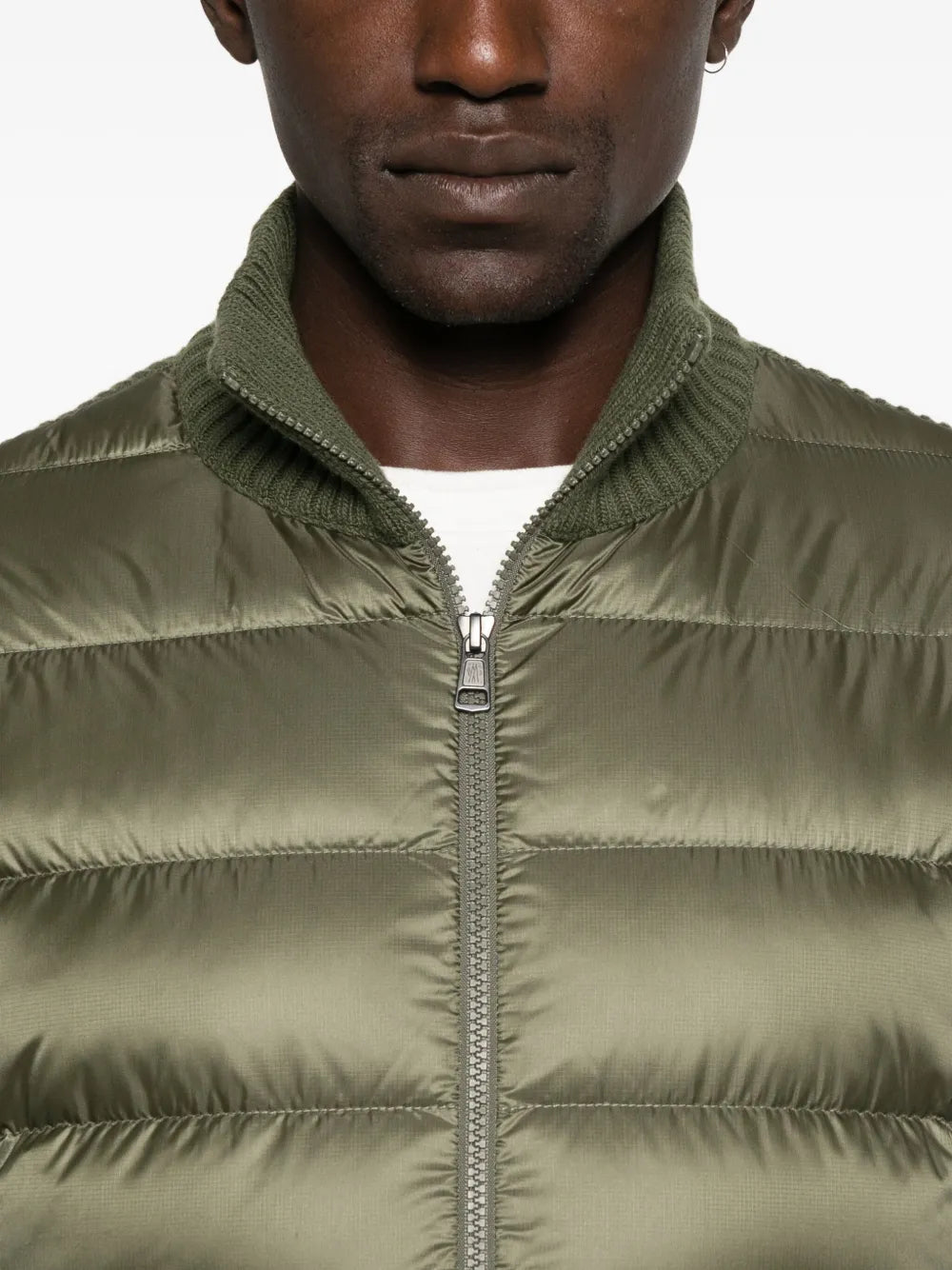 Imagem do Cardigan Bi-Material da marca Moncler para Homem - Temporada Outono-Inverno 2025 - Vista Detalhada_5