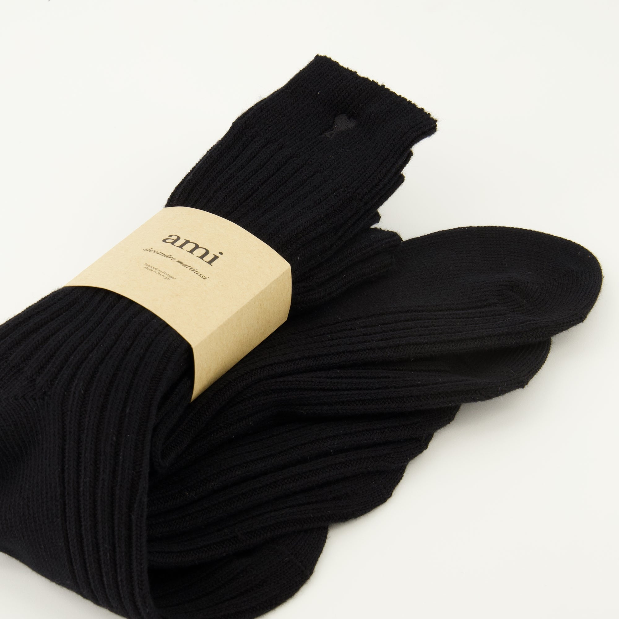 Image de l'article Lot de chaussettes Ami de Coeur de la marque Ami PARIS pour Unisex - Saison Automne-Hiver 2025 - Vue détaillée_1