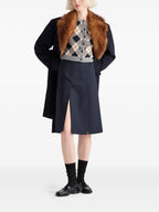 Imagen del cárdigan de lana para mujer de Prada - Temporada Otoño-Invierno 2025 - Vista Trasera