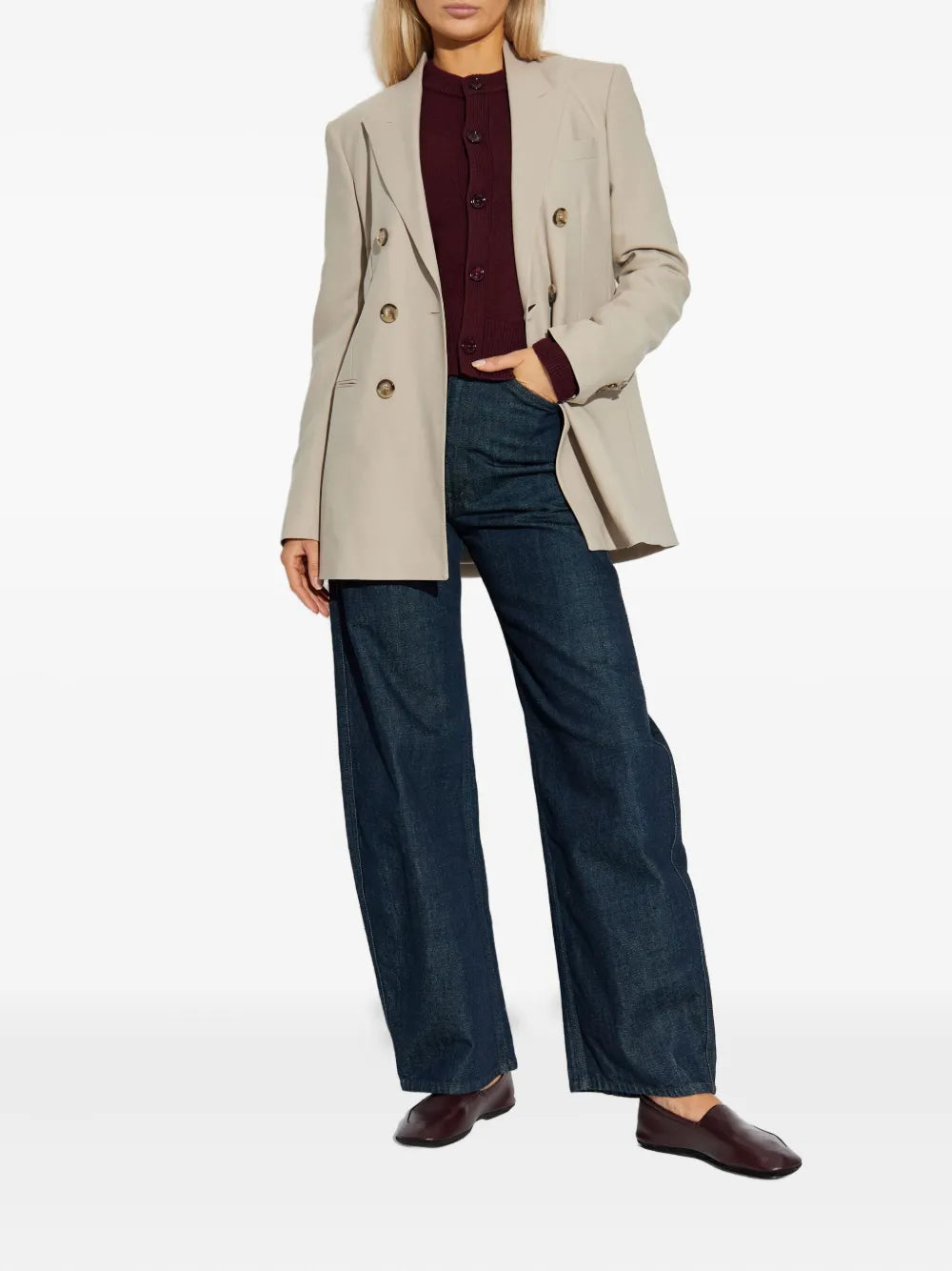 Imagem do artigo Cardigan AMI de coração da marca Ami PARIS para Mulheres - Temporada Outono-Inverno 2025 - Vista Traseira