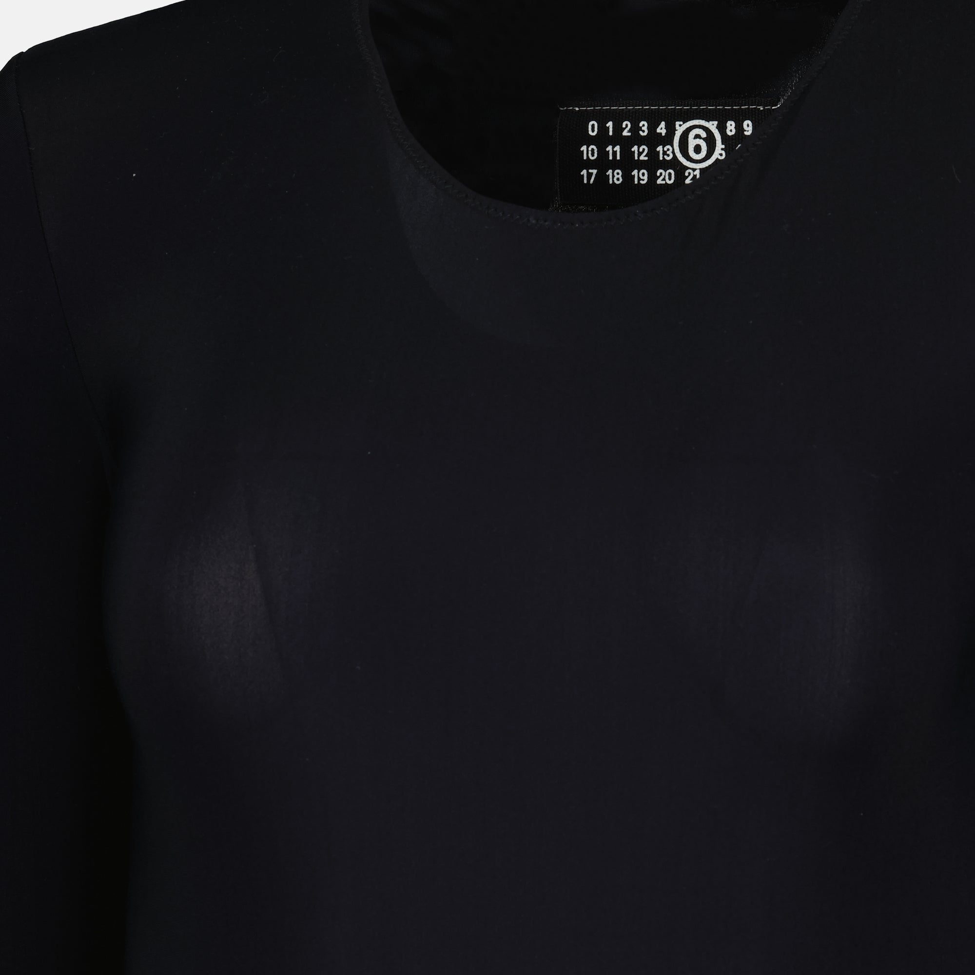 Image de l'article Body noir en lycra de la marque Mm6 pour Femme - Saison Printemps-Été 2026 - Vue détaillée_1