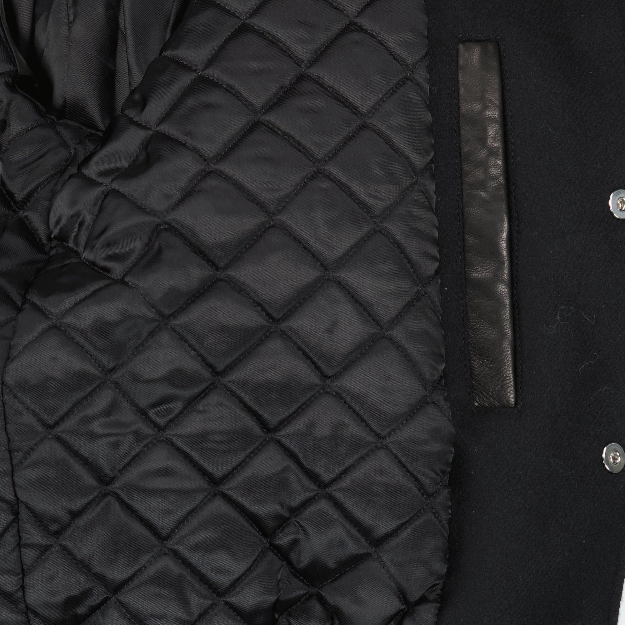 Image de l'article Bomber bi-matière noir de la marque Givenchy pour Homme - Saison Printemps-Été 2026 - Vue détaillée_2