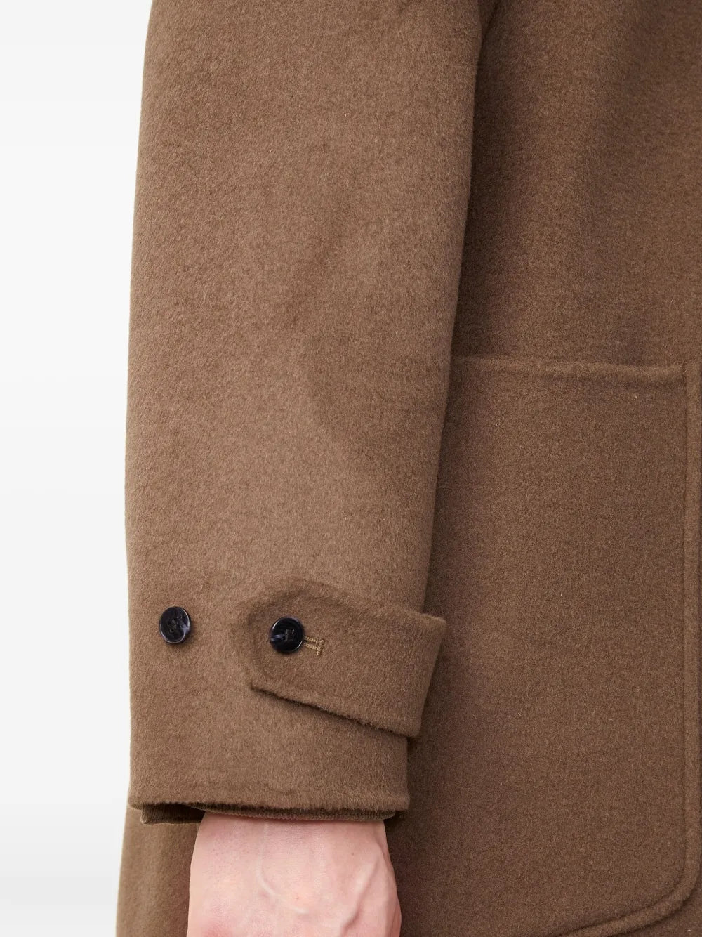 Bild des Bryce-Mantels von Officine Générale für Herren - Herbst-Winter-Saison 2025 - Detailansicht 4