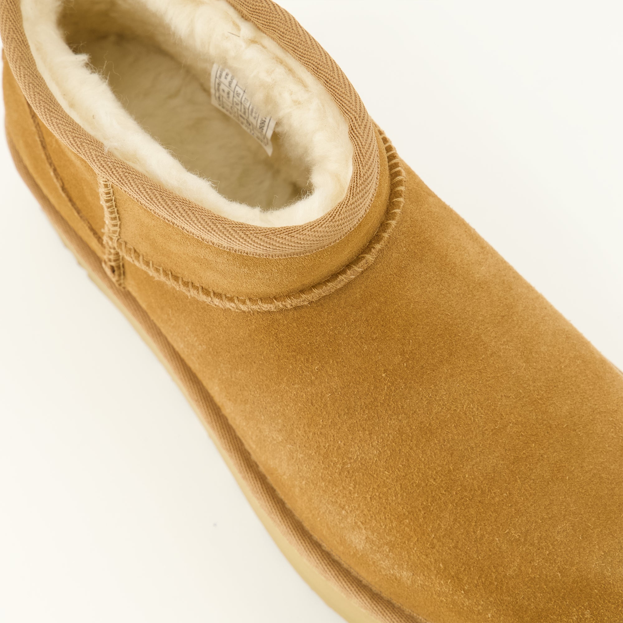 Bottines Braune klassische Ultra Mini-Plattform-Stiefeletten Ugg Marron Femme