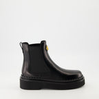 Image of the Women's Beatle Boots by Valentino Garavani - Autumn-Winter 2025 - Right side view