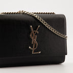 Imagen del bolso Kate small de Saint Laurent para mujer - Temporada Otoño-Invierno 2025 - Vista detallada_2