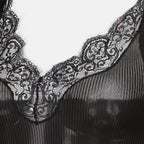Imagen del top de seda para mujer de Saint Laurent - Temporada Otoño-Invierno 2025 - Vista Detallada_3