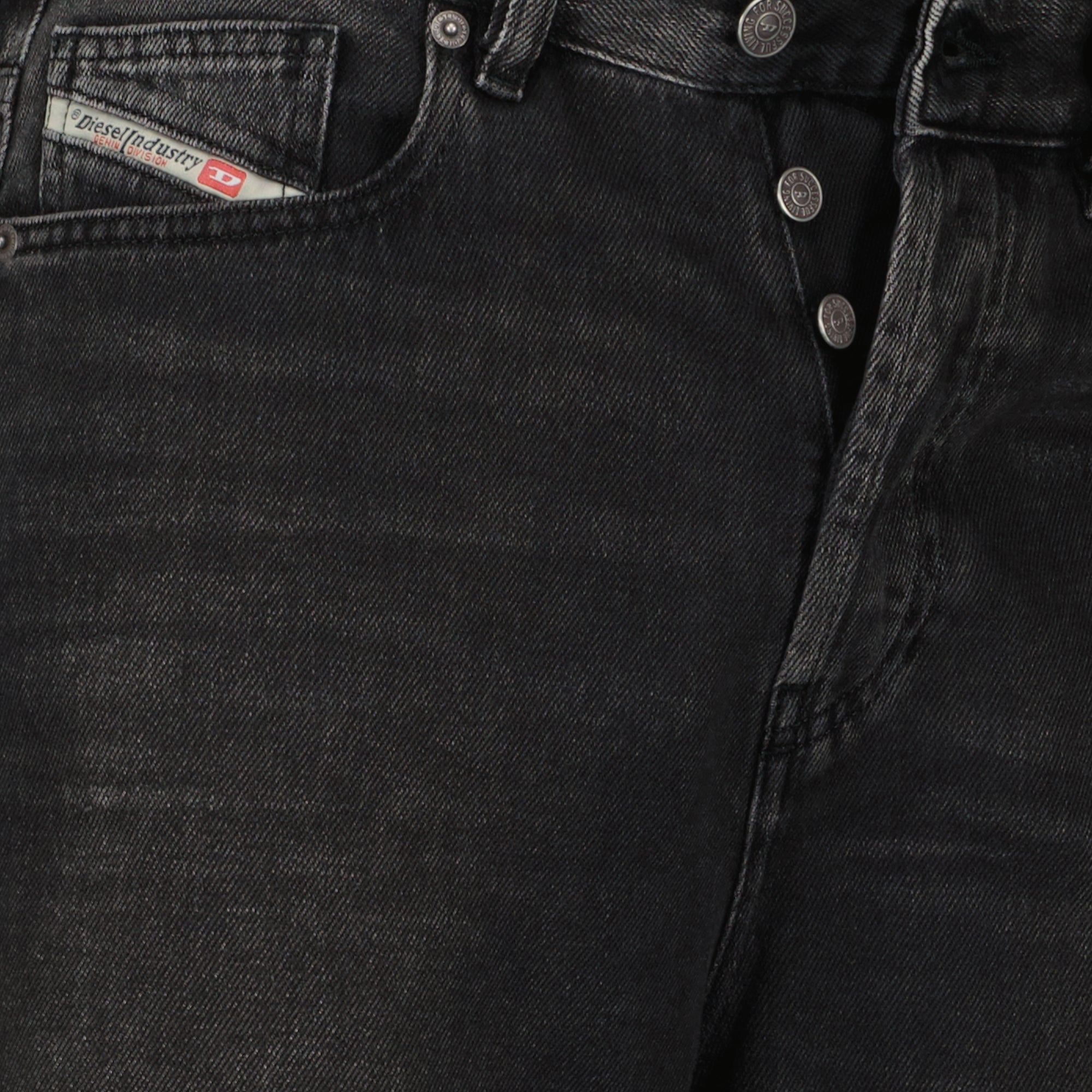 Image de l'article Jean large D-Sire 1996 L.28 de la marque Diesel pour Femme - Saison Automne-Hiver 2025 - Vue détaillée_1