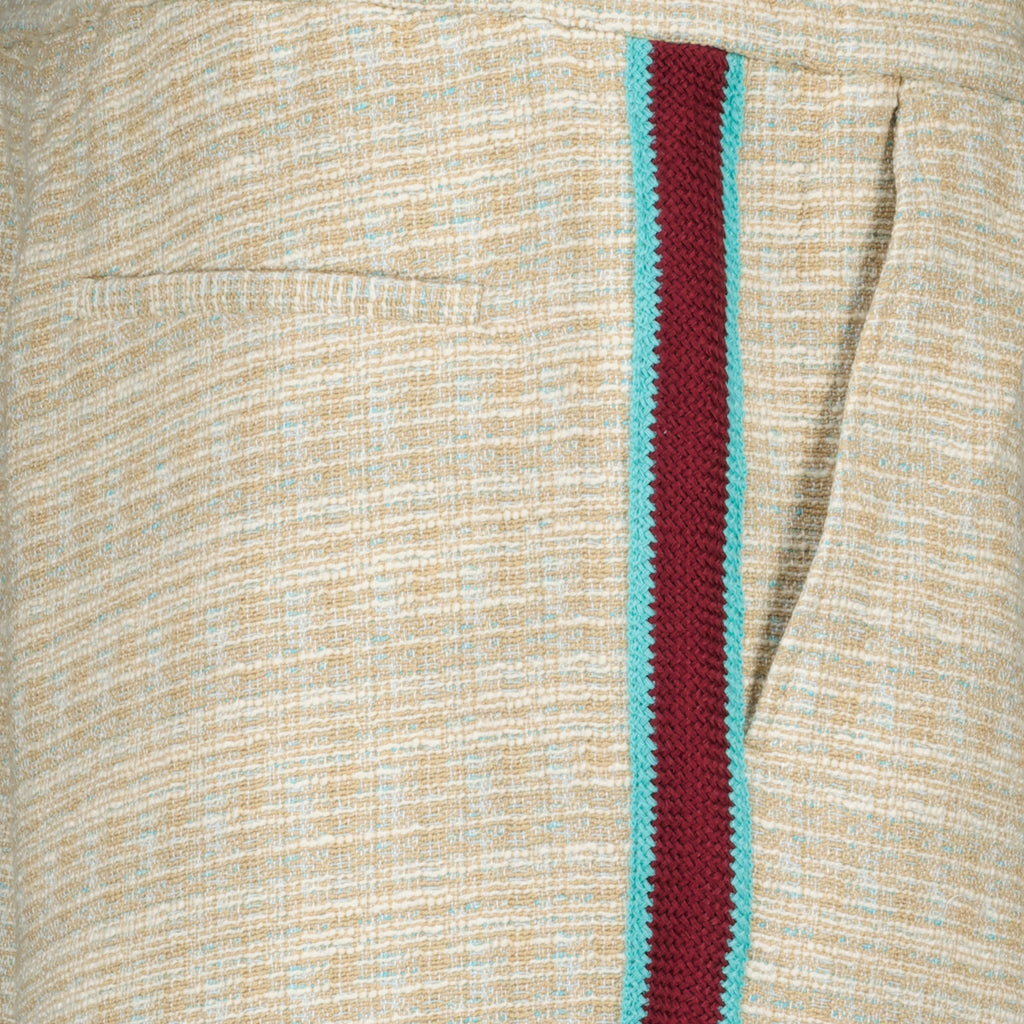 Imagen del short D-Mirror beige de tweed de la marca Drole De Monsieur para hombre - Temporada Primavera-Verano 2026 - Vista Detallada_1