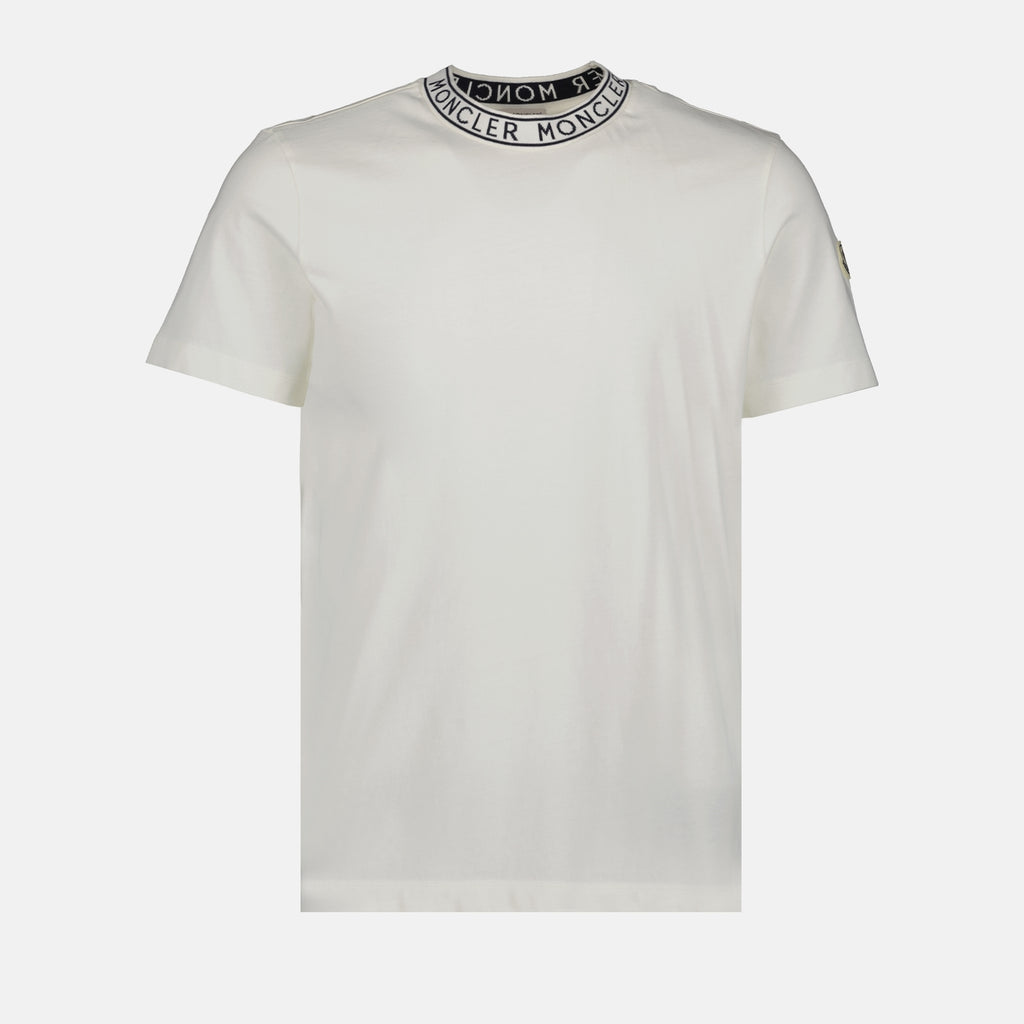 Imagen de la camiseta de logo blanco de la marca Moncler para Hombre - Temporada Primavera-Verano 2026 - Vista Frontal