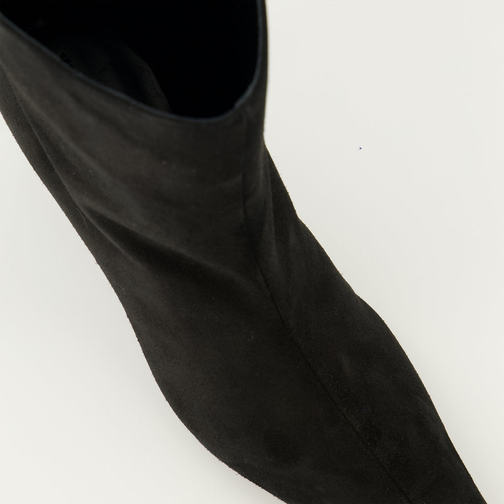 Image de l'article Bottines Ona noir de la marque Khaite pour Femme - Saison Automne-Hiver 2025 - Vue détaillée de haut