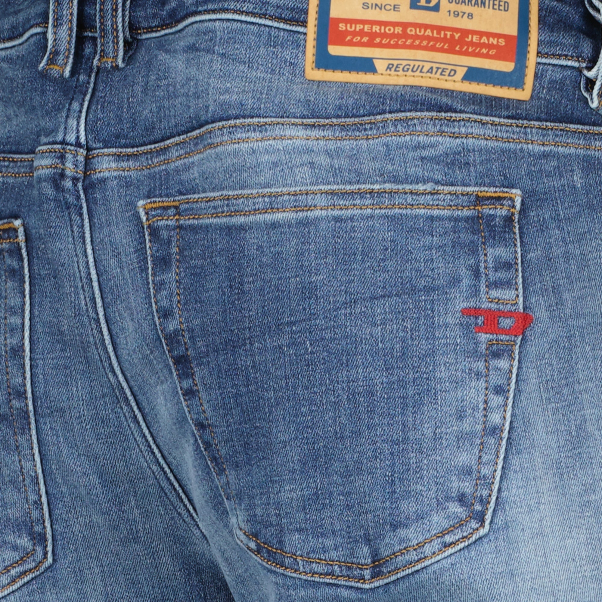 Image de l'article Jean Sleenker 1979 L.30 de la marque Diesel pour Homme - Saison Automne-Hiver 2025 - Vue détaillée_1