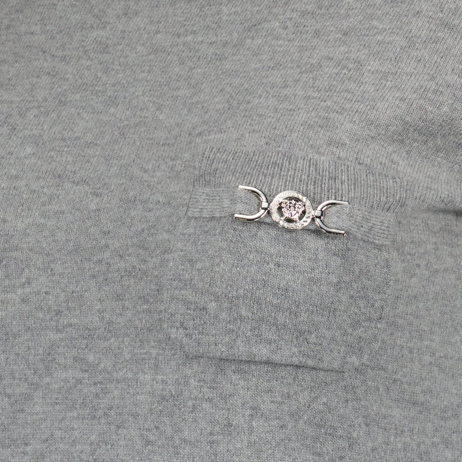 T-shirts Haut en cachemire Versace Gris Femme