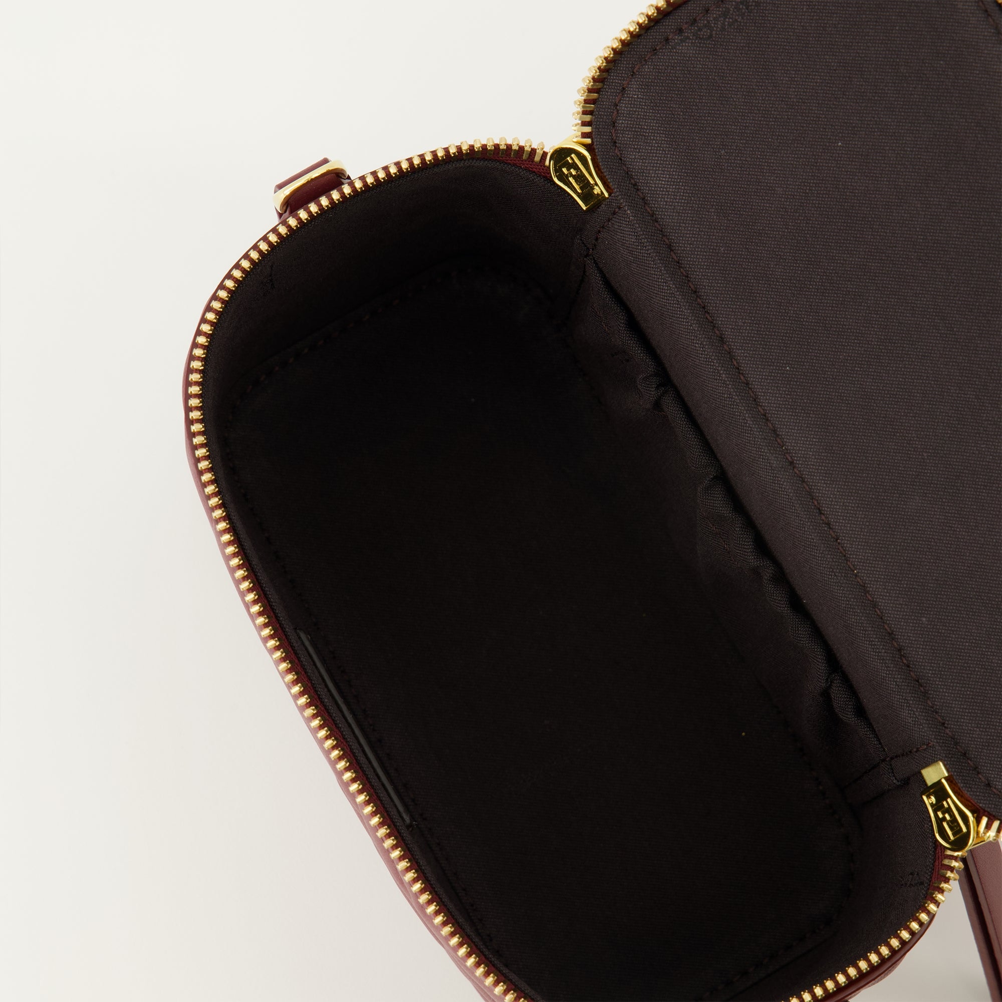 Sacs à main et épaule Mini Vanity Bag Bordeaux Fendi Bordeaux Femme