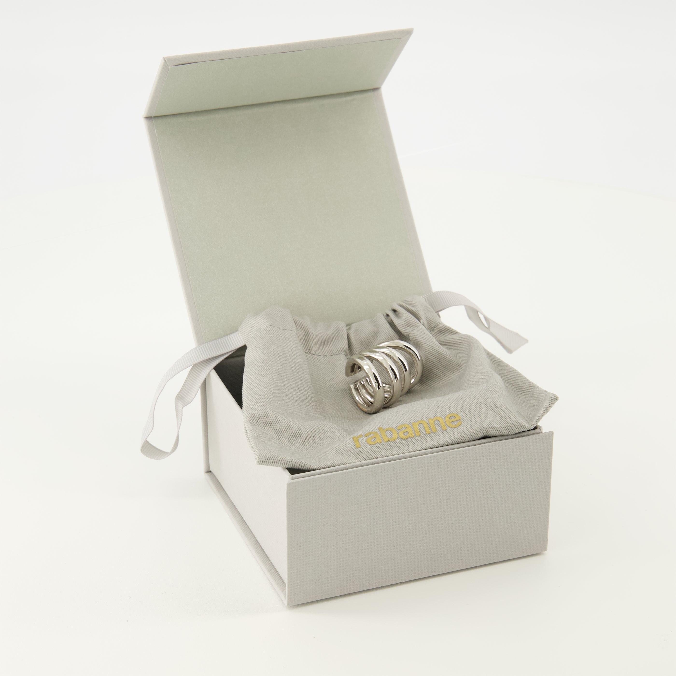 Immagine dell'articolo Orecchino Punk argento del marchio Rabanne per donna - Stagione Primavera-Estate 2026 - Vista Dettagliata_3