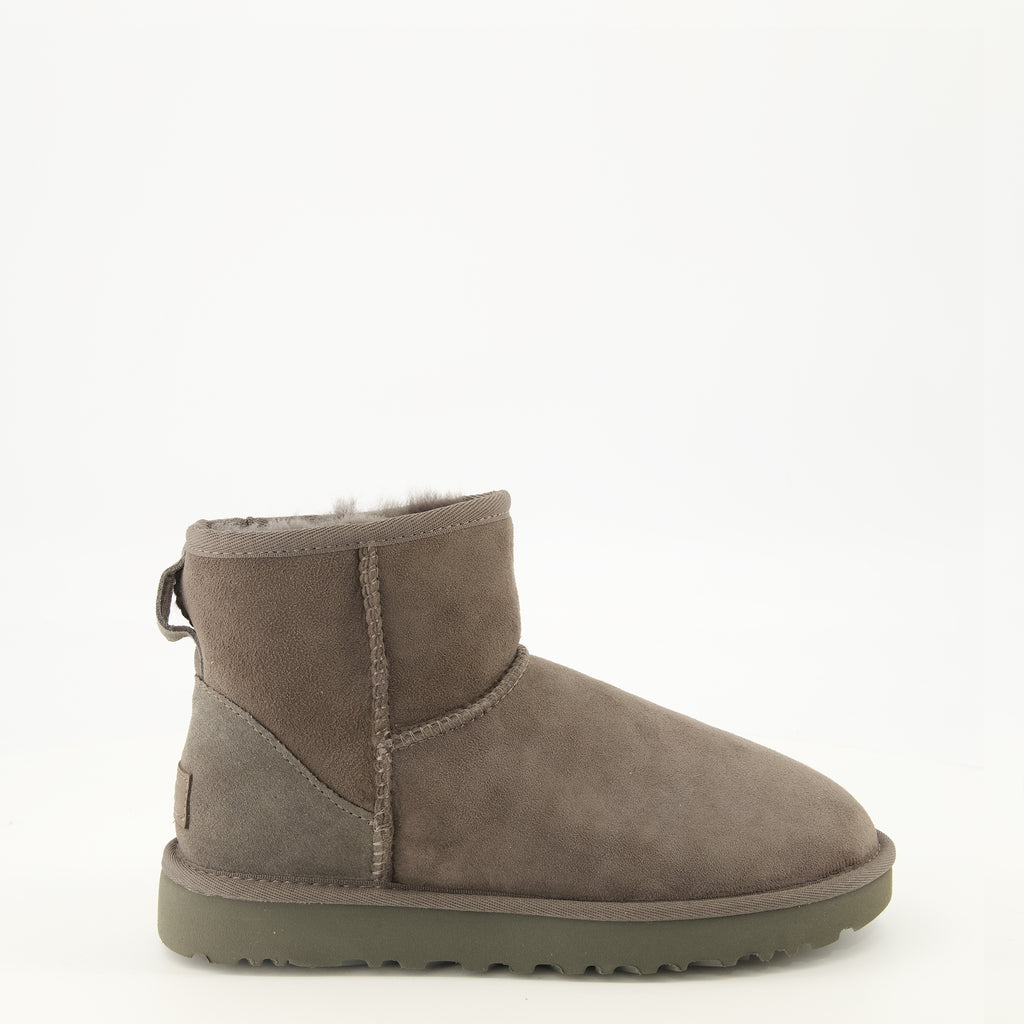 Bottines Klassische Mini II Graue Stiefel Ugg Gris Femme