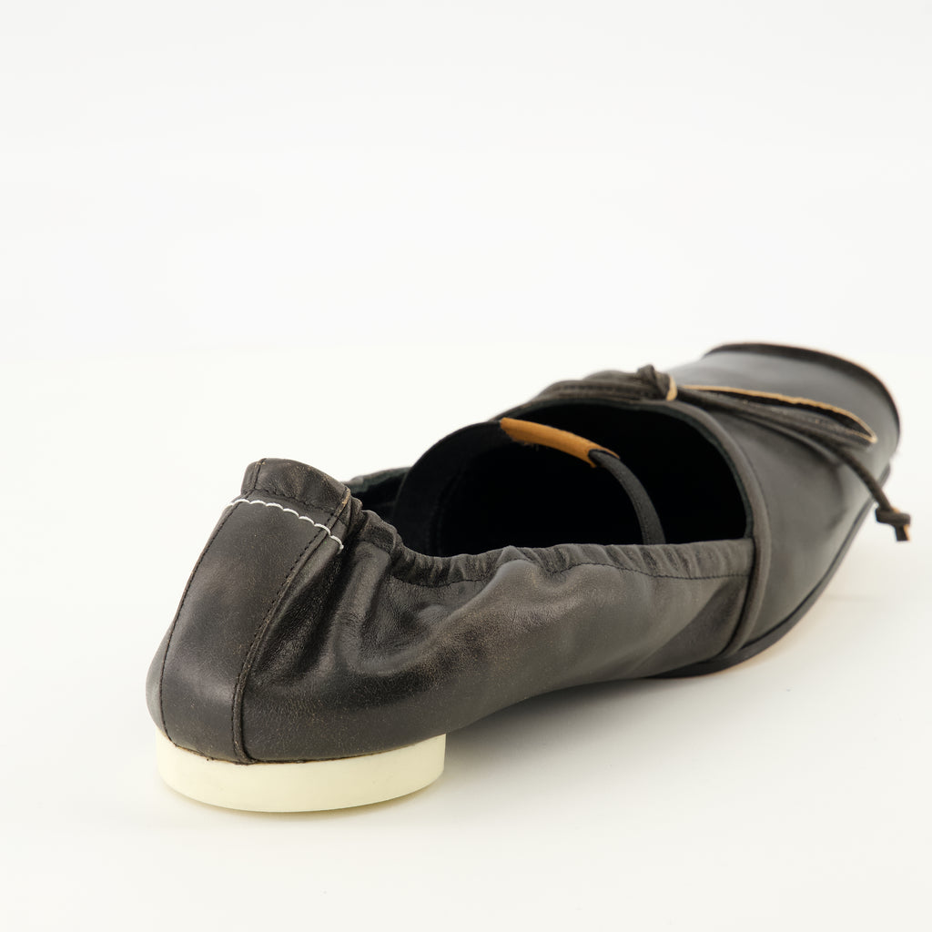 Chaussures plates 黒いスクエアトゥレザーバレエフラット Mm6 Noir Femme