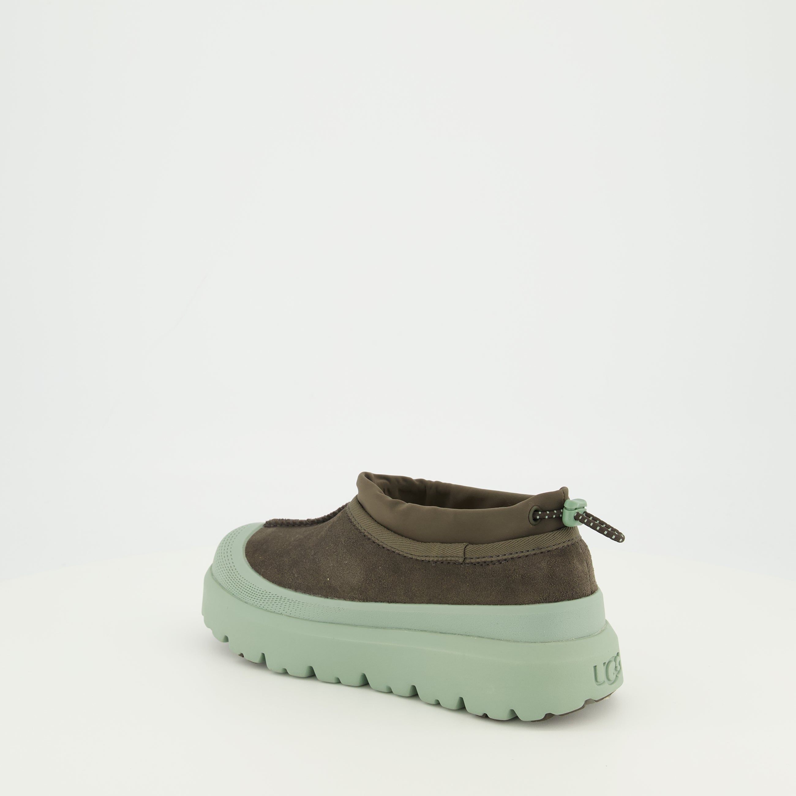 Image of the Ugg Tasman Hybrid brown sneakers for men - Spring-Summer 2026 season - Three-quarters back right view