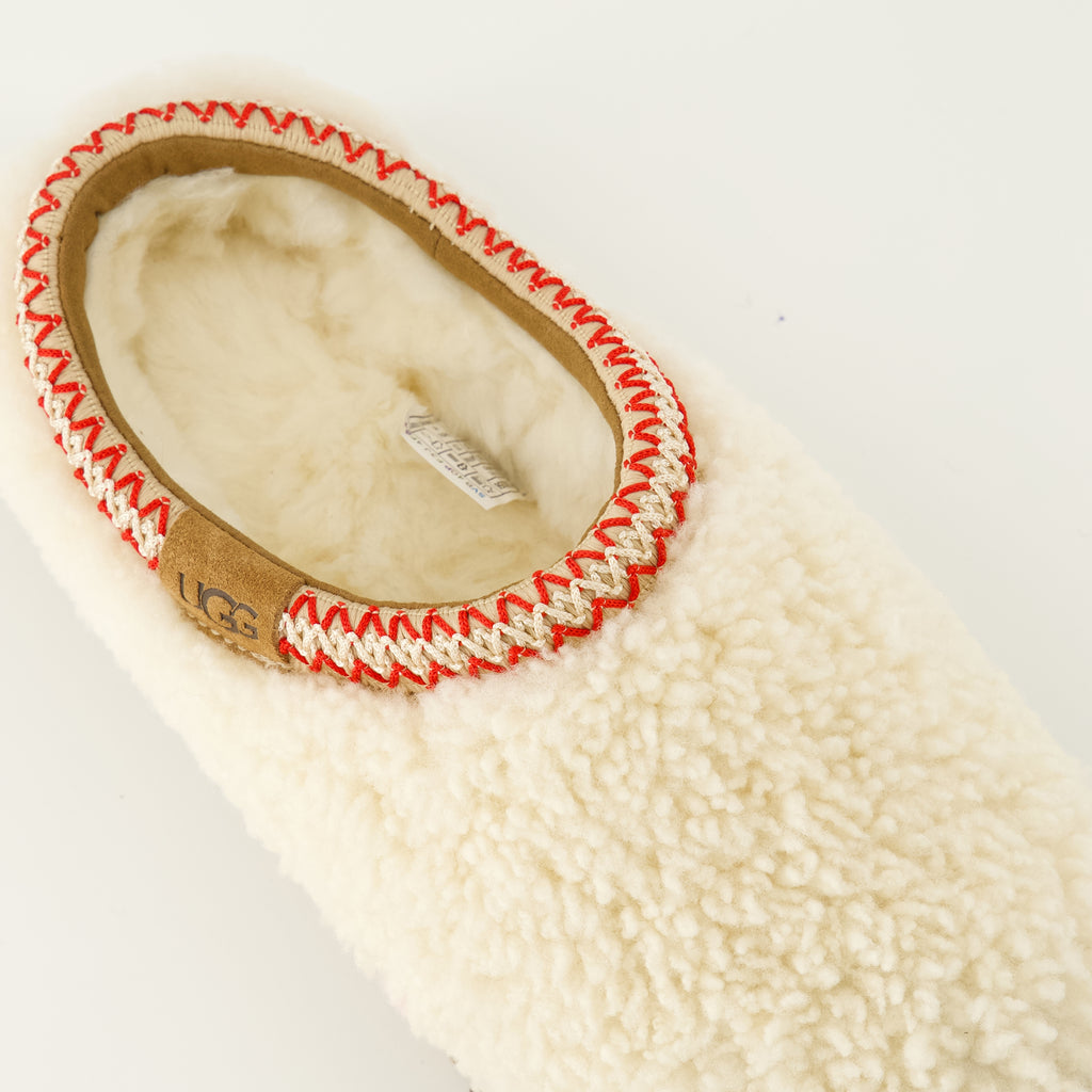 Image de l'article Mules Tasman Maxi Curly de la marque Ugg pour Femme - Saison Automne-Hiver 2025 - Vue détaillée de haut