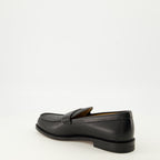 Imagen de los mocasines Granville de la marca Dior para Hombre - Temporada Otoño-Invierno 2025 - Vista tres cuartos trasera derecha