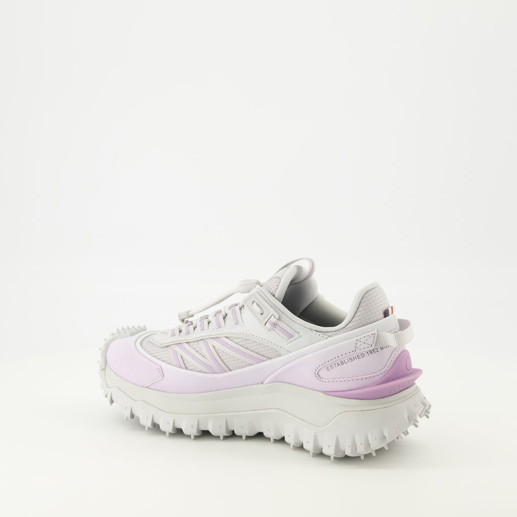 Imagen de las zapatillas Trailgrip rosas de Moncler para mujer - Temporada Primavera-Verano 2026 - Vista tres cuartos trasera derecha