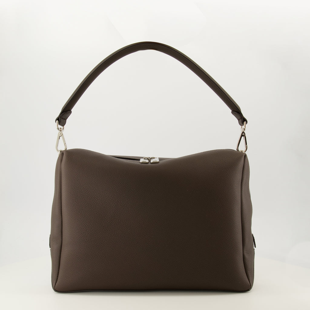 Image de l'article Sac Fendi Lui de la marque Fendi pour Homme - Saison Automne-Hiver 2025 - Vue de Face