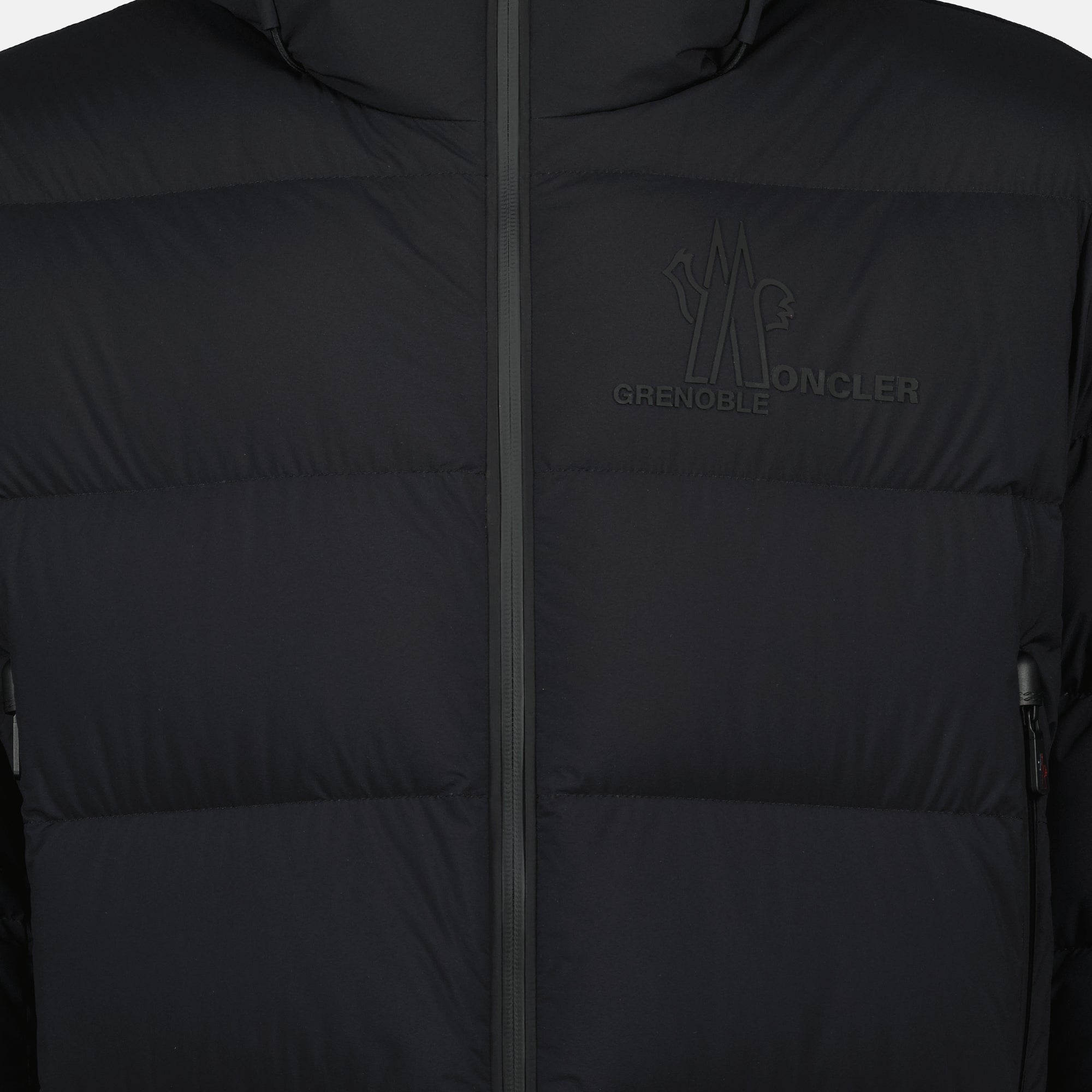 Image de l'article Doudoune Isorno noir de la marque Moncler Grenoble pour Homme - Saison Automne-Hiver 2025 - Vue détaillée_1