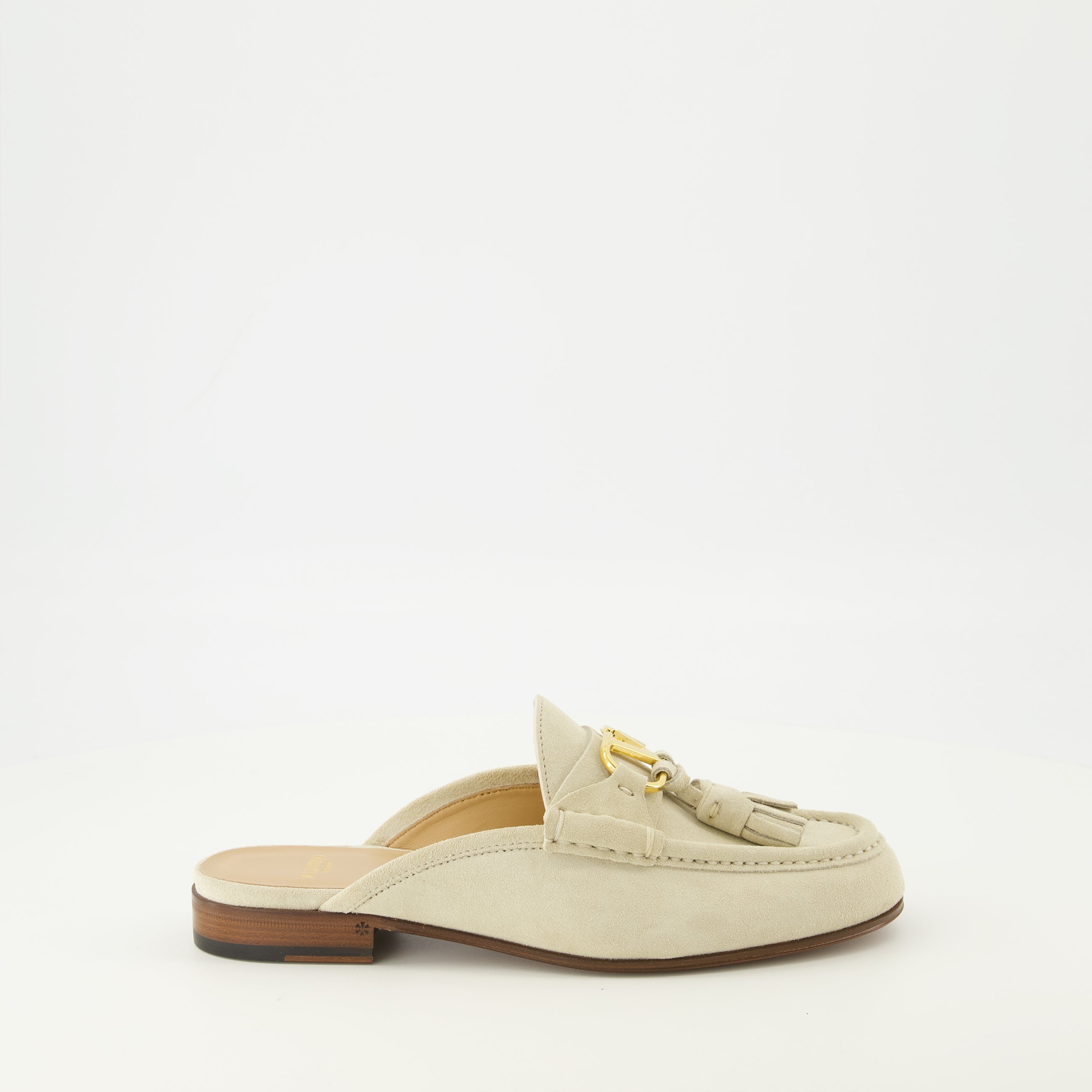 Image de l'article Mules en cuir beige de la marque Valentino Garavani pour Femme - Saison Printemps-Été 2026 - Vue latérale droite