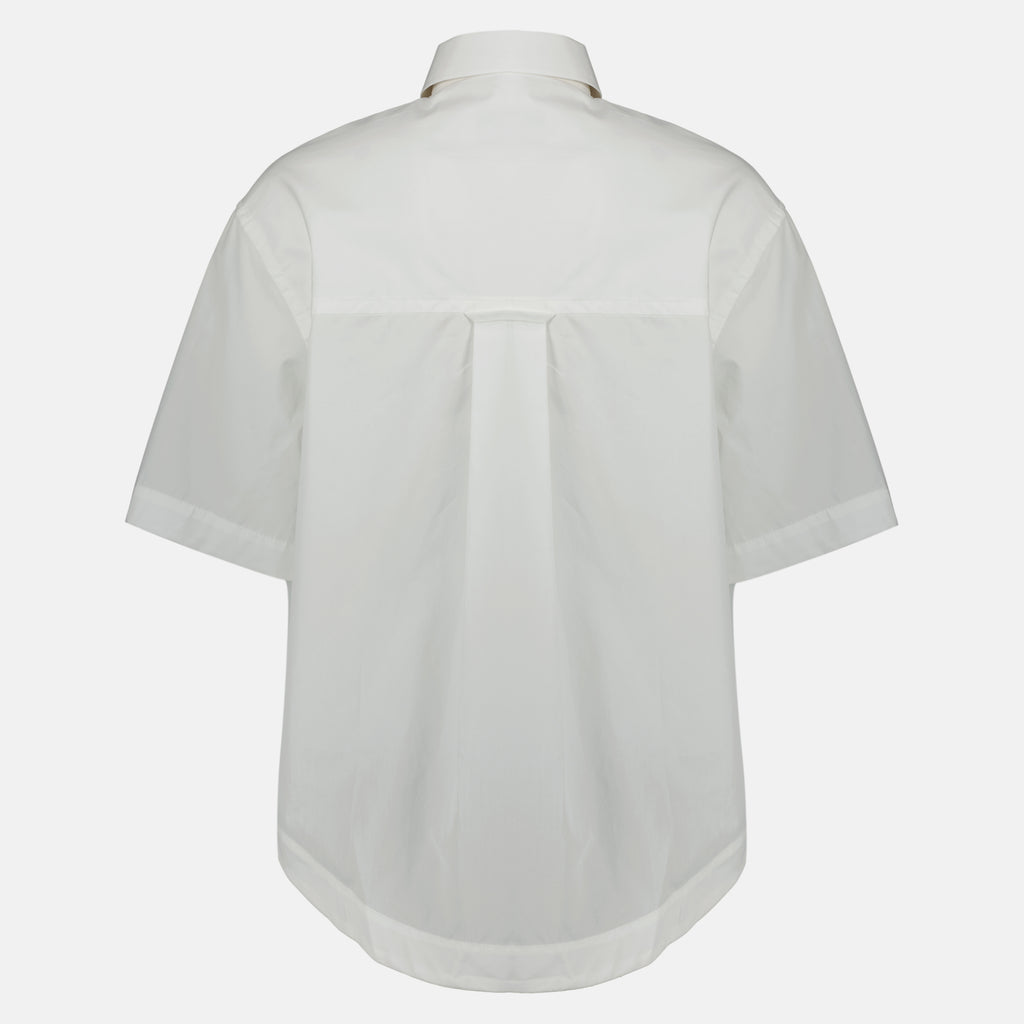 Imagen de la camisa blanca de algodón con corazón AMI de la marca Ami PARIS para Unisex - Temporada Primavera-Verano 2026 - Vista Trasera