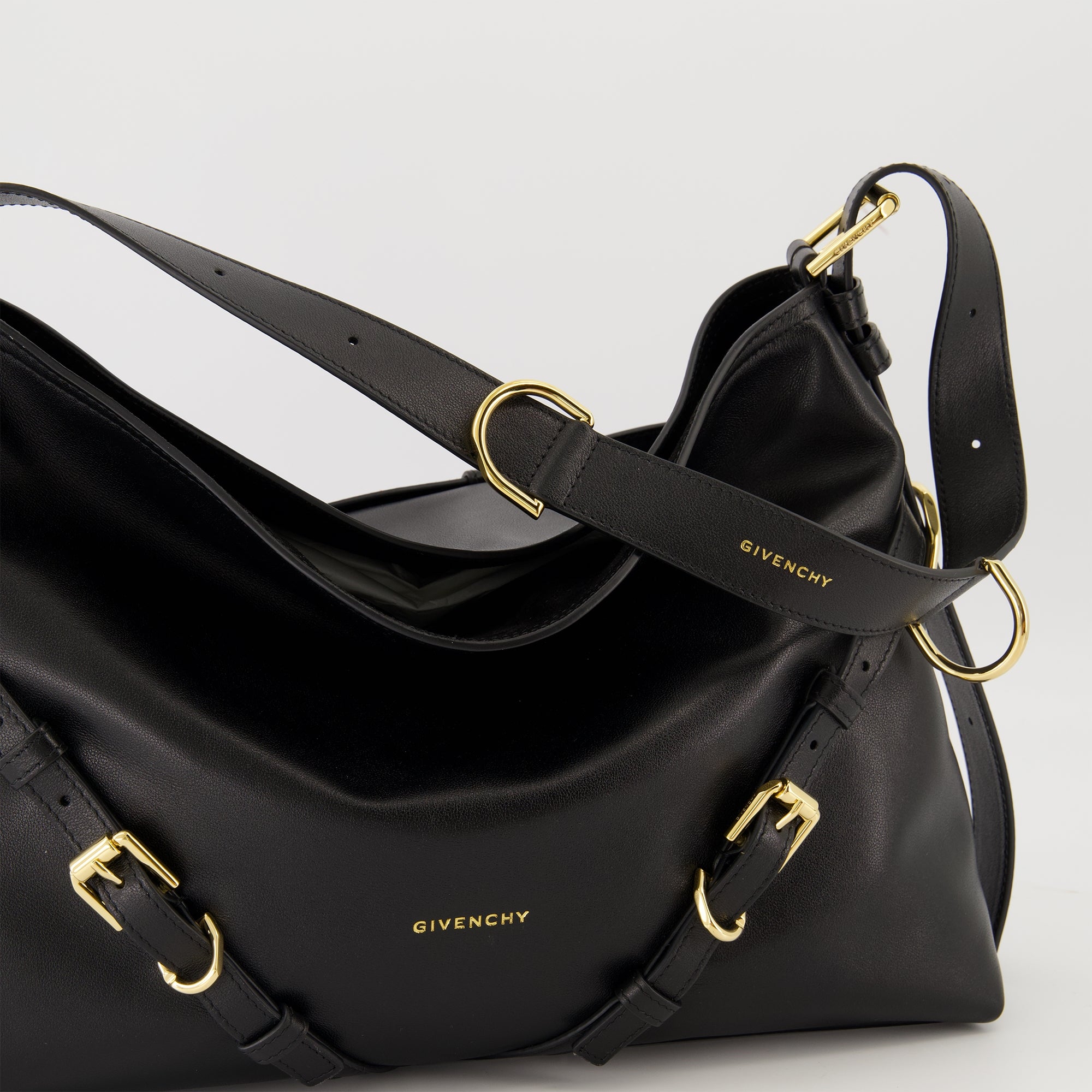 Sacs à main et épaule ヴォユ ミディアム バッグ Givenchy Noir Femme