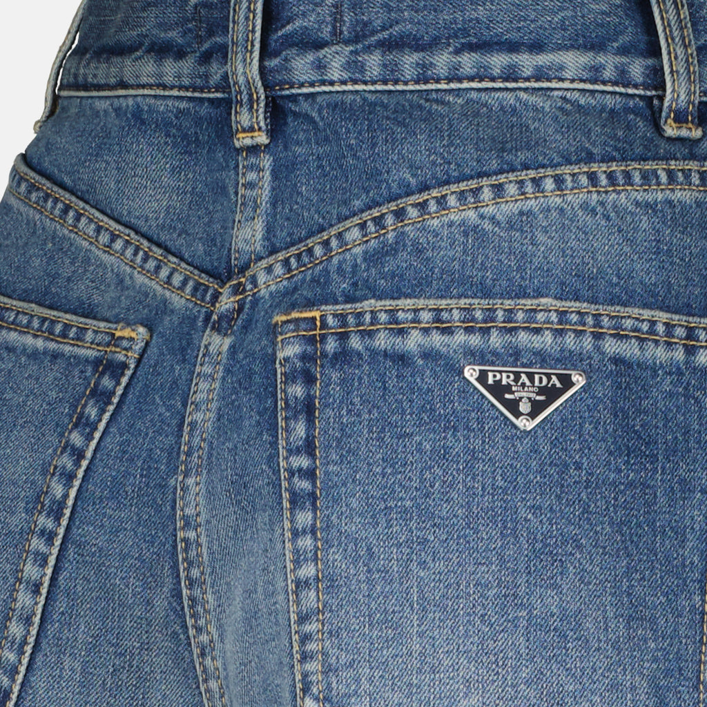 Bild der Prada Denim-Shorts für Frauen - Herbst-Winter 2025 - Detaillierte Ansicht_1