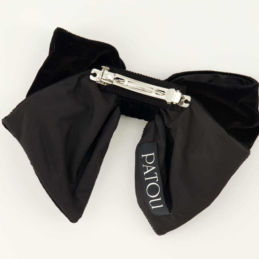 Image of the Patou brand Bow Barrette for Women - Autumn-Winter Season 2025 - Detailed View_3