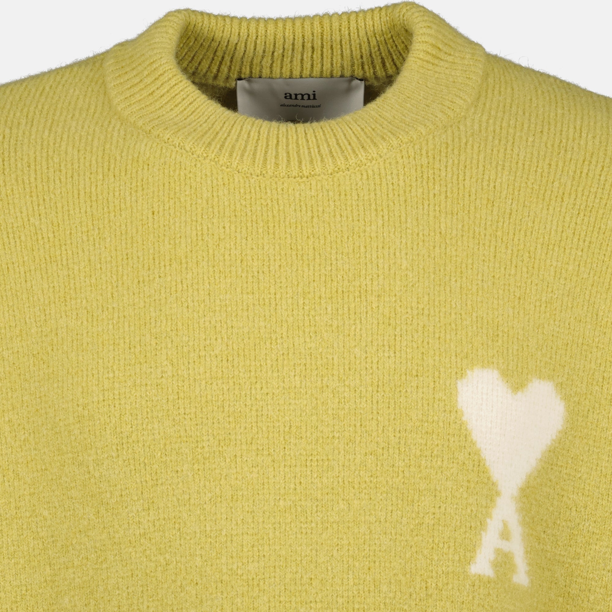Image of the Ami heart sweater from the brand Ami PARIS for Unisex - Autumn-Winter Season 2025 - Detailed View_6