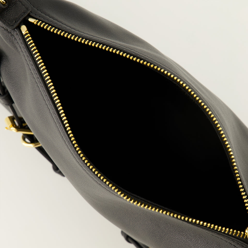 2025년 가을-겨울 시즌을 위한 Givenchy 여성의 Voyou 미니 백 이미지 - 상세 보기_3