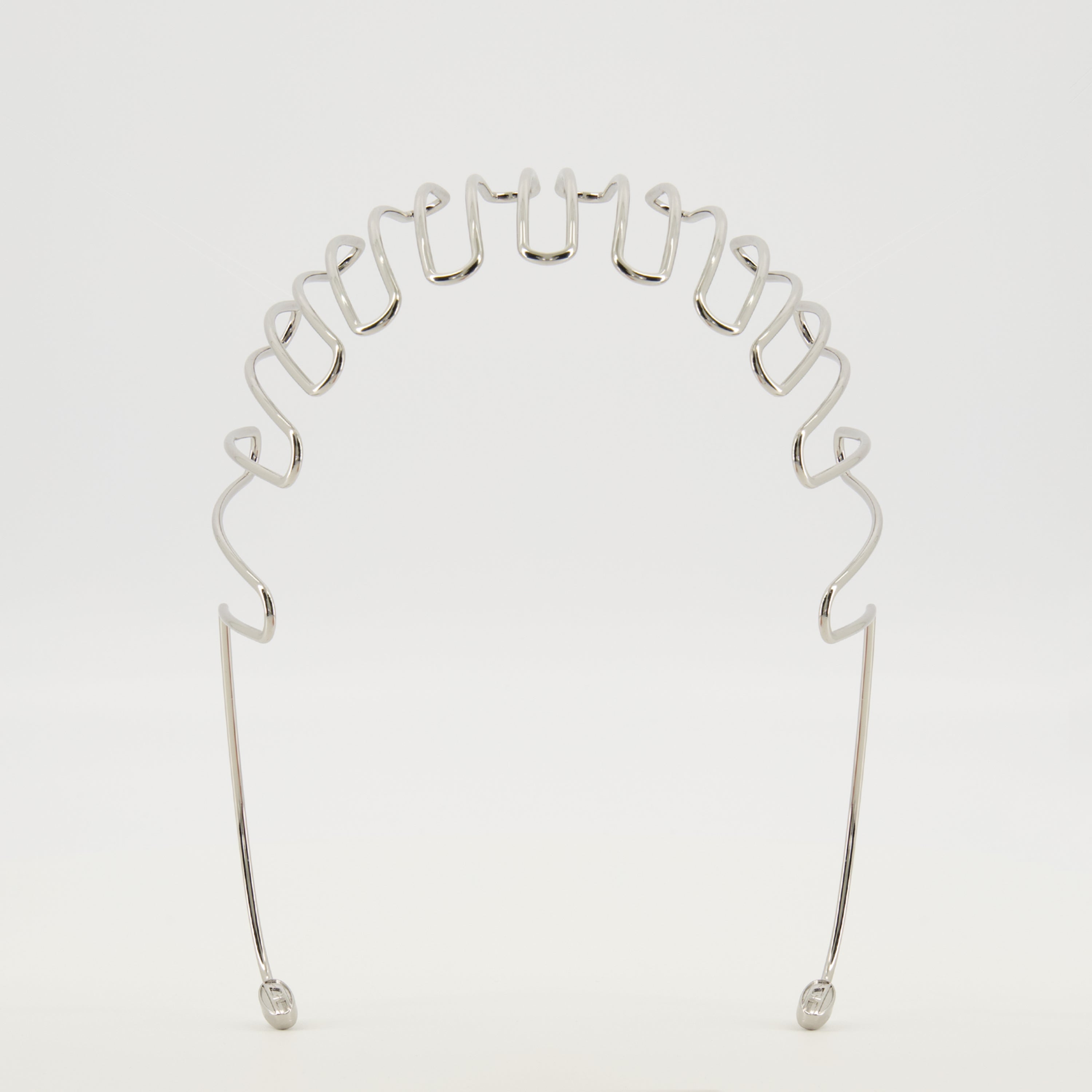 Image de l'article Serre tête Volt-D argenté² de la marque Diesel pour Femme - Saison Automne-Hiver 2025 - Vue de Face