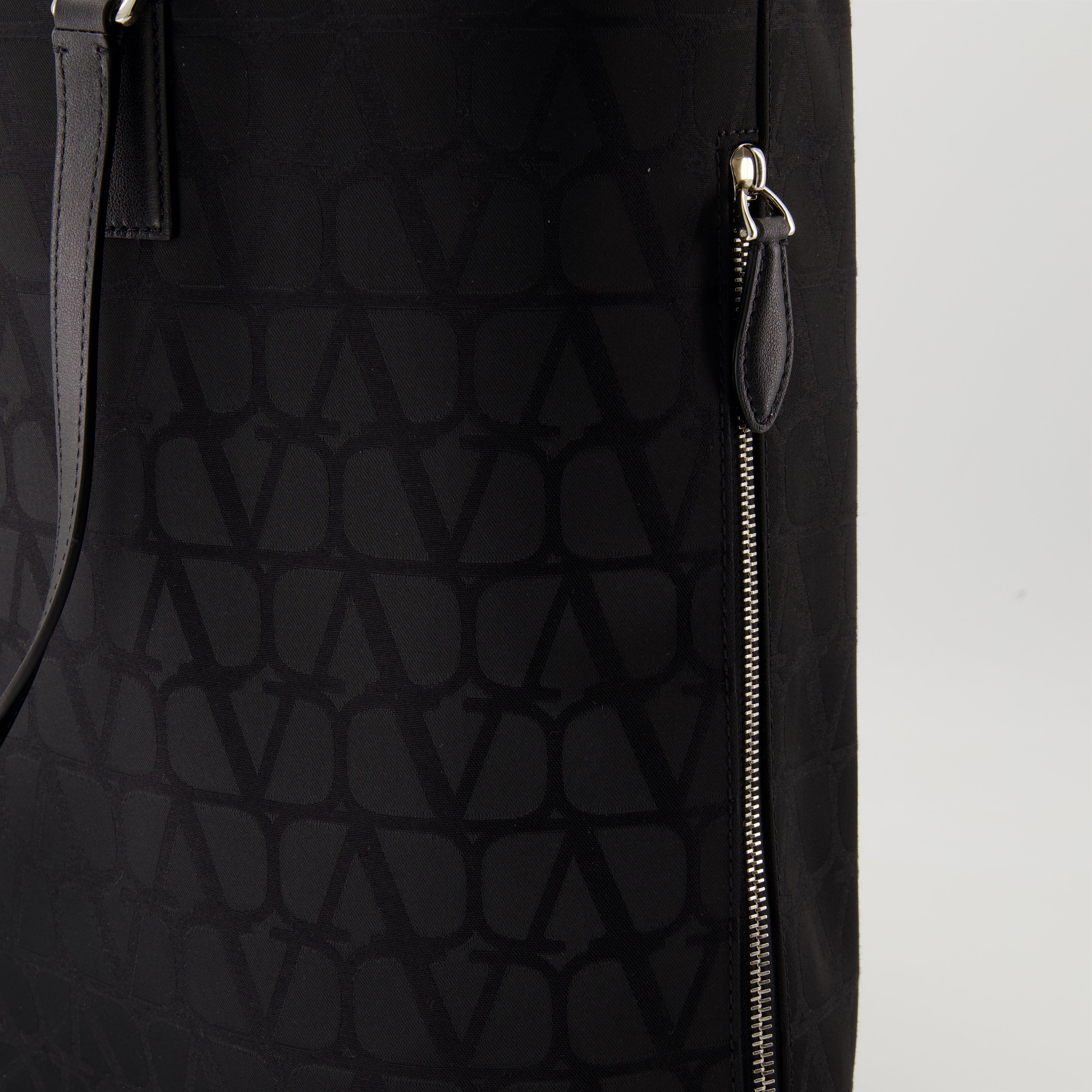 Bolsos tote Bolso Tote de Nylon Iconographe Valentino Garavani Negro Homme