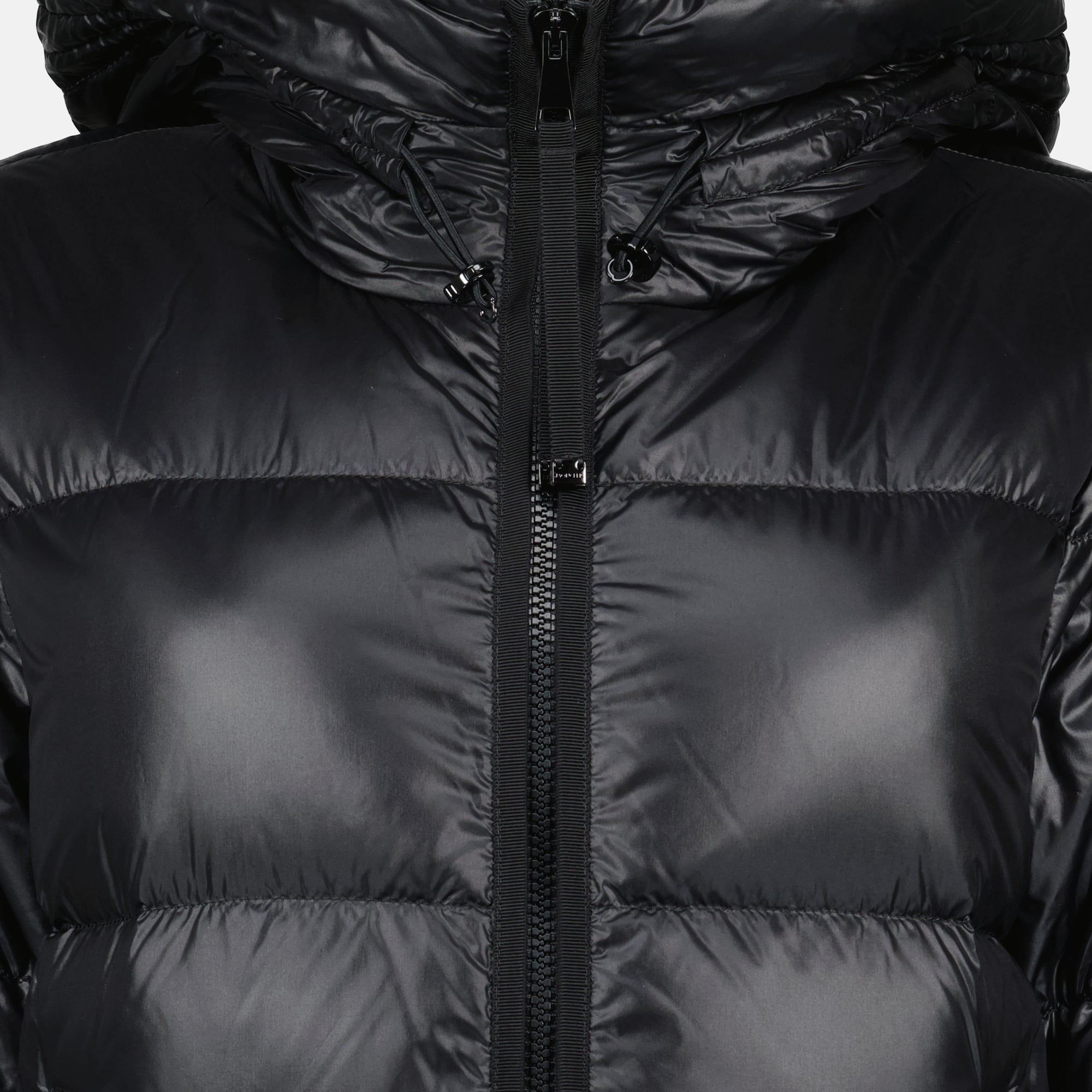 Image de l'article Doudoune Serittes de la marque Moncler pour Femme - Saison Automne-Hiver 2025 - Vue détaillée_2