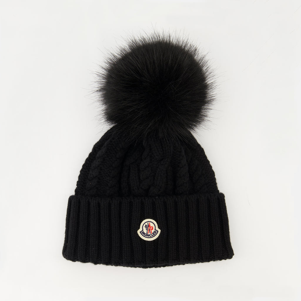 Image of the article Cashmere beanie with pompom from the brand Moncler for Women - Autumn-Winter Season 2025 - Front View