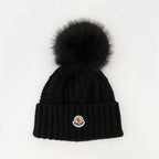 Imagen del artículo Gorra de cachemire con pompón de la marca Moncler para Mujer - Temporada Otoño-Invierno 2025 - Vista Frontal