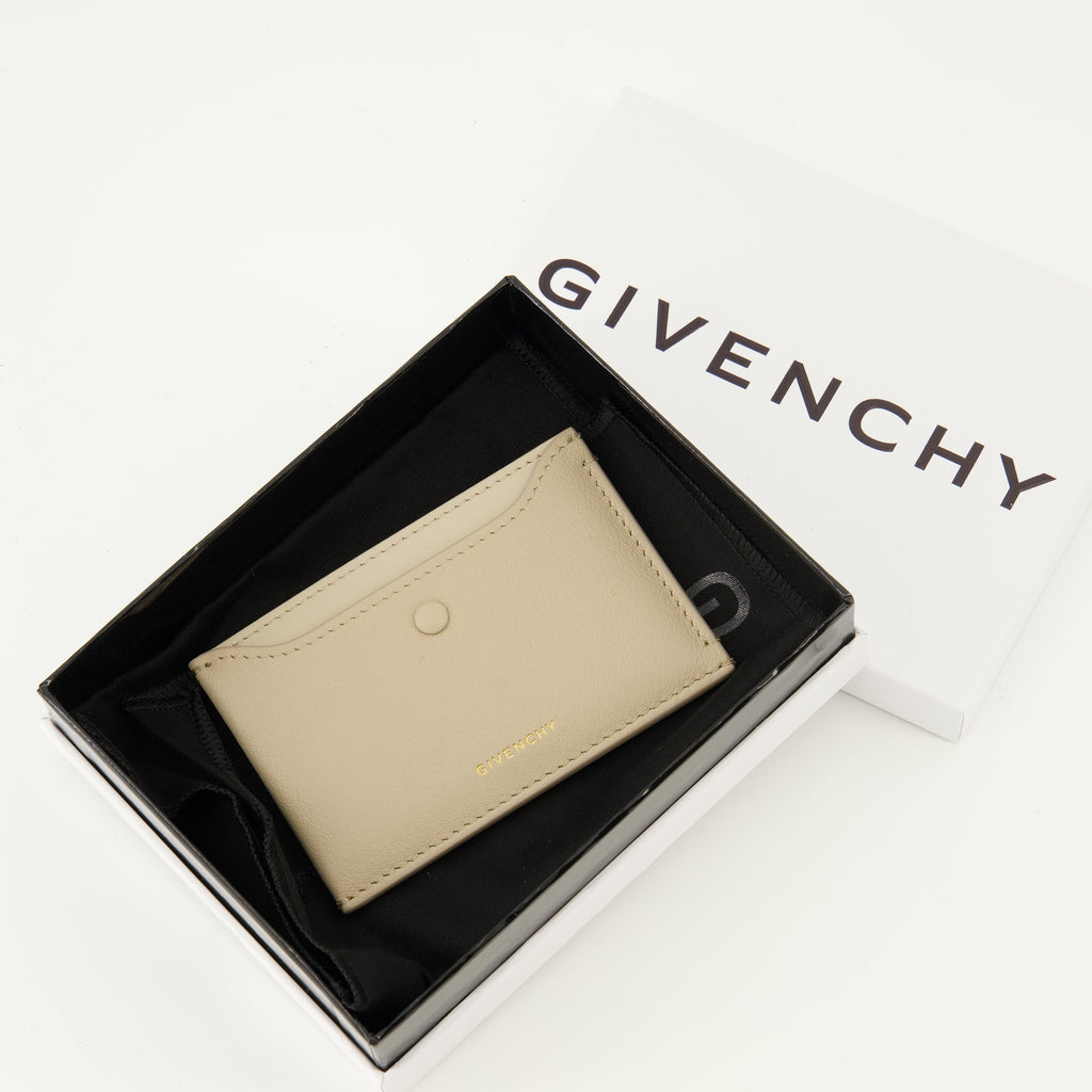 Image de l'article Porte-cartes Day en cuir beige de la marque Givenchy pour Femme - Saison Automne-Hiver 2025 - Vue détaillée_3