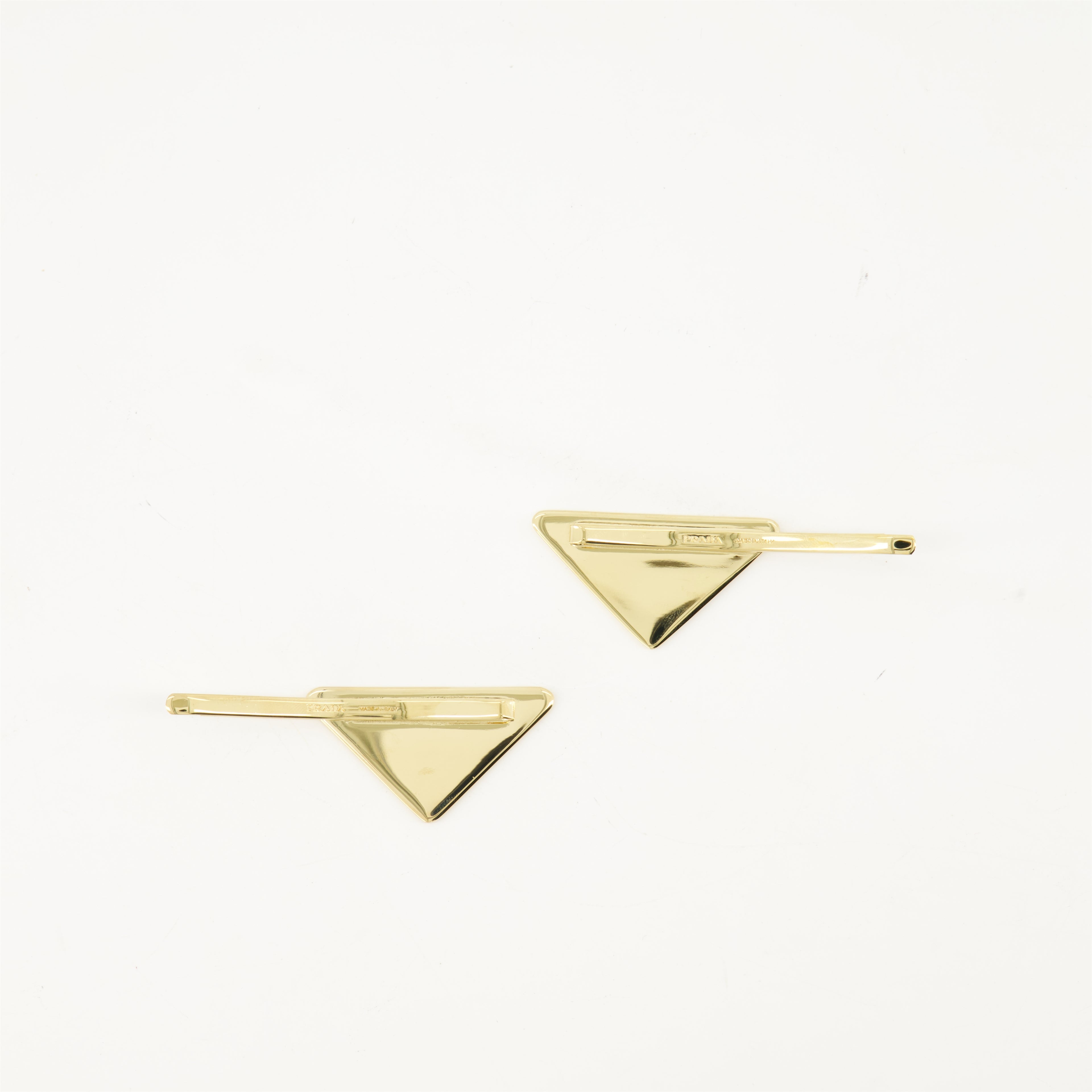 Hats, caps and beanies Épingles à cheveux Triangle Prada Black Femme