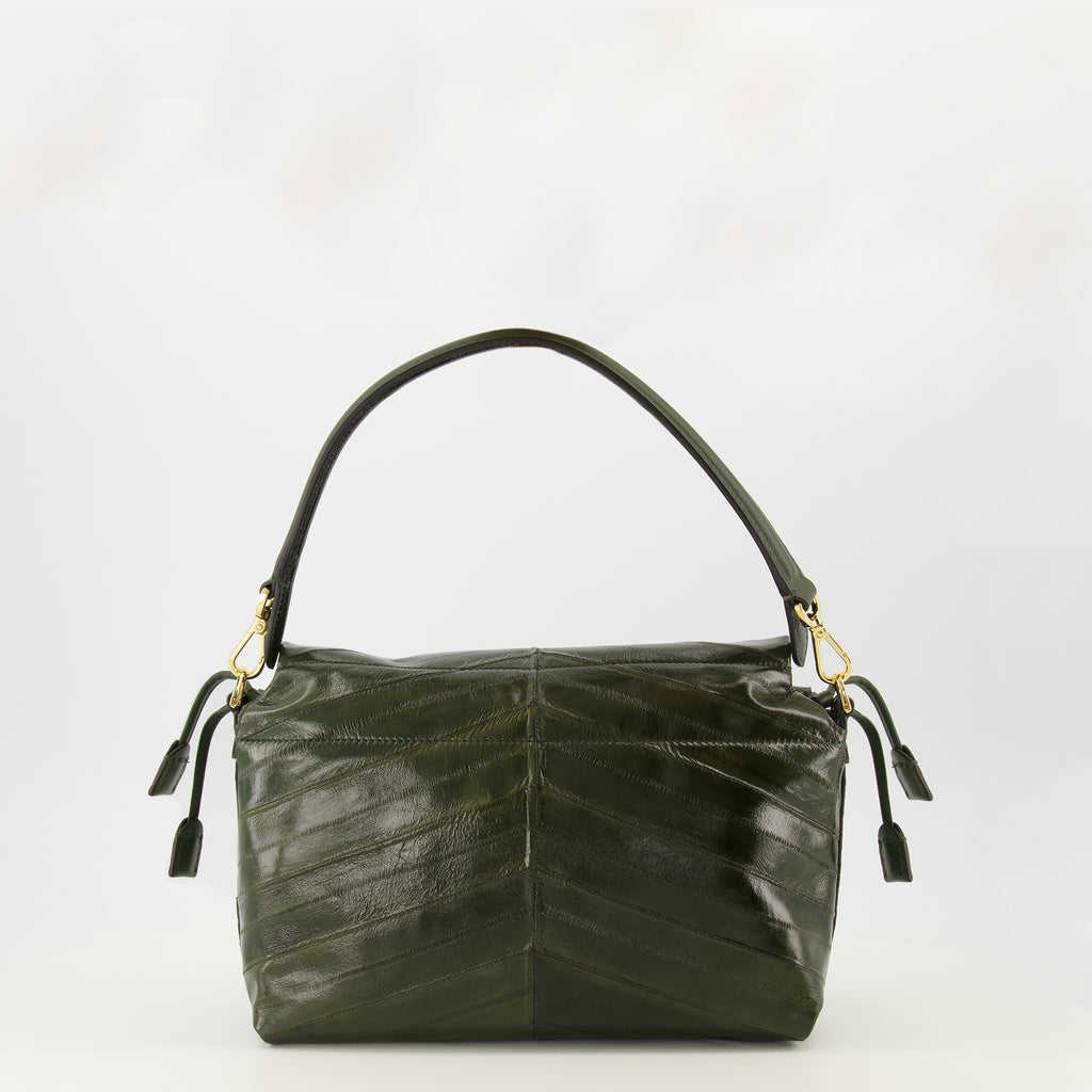 Image de l'article Sac Mamma Baguette medium vert foncé de la marque Fendi pour Femme - Saison Automne-Hiver 2025 - Vue de Dos