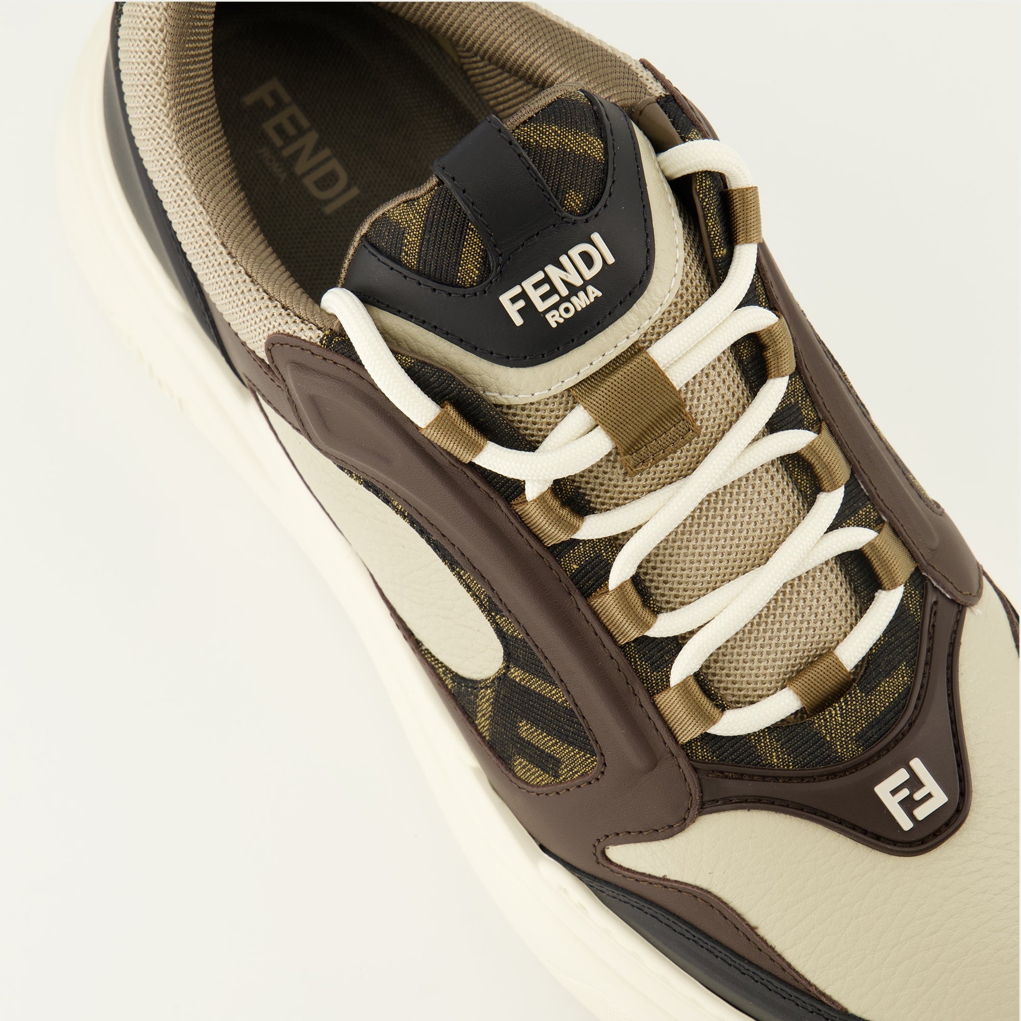 Image de l'article Baskets Fendi Force marron de la marque Fendi pour Homme - Saison Automne-Hiver 2025 - Vue détaillée de haut