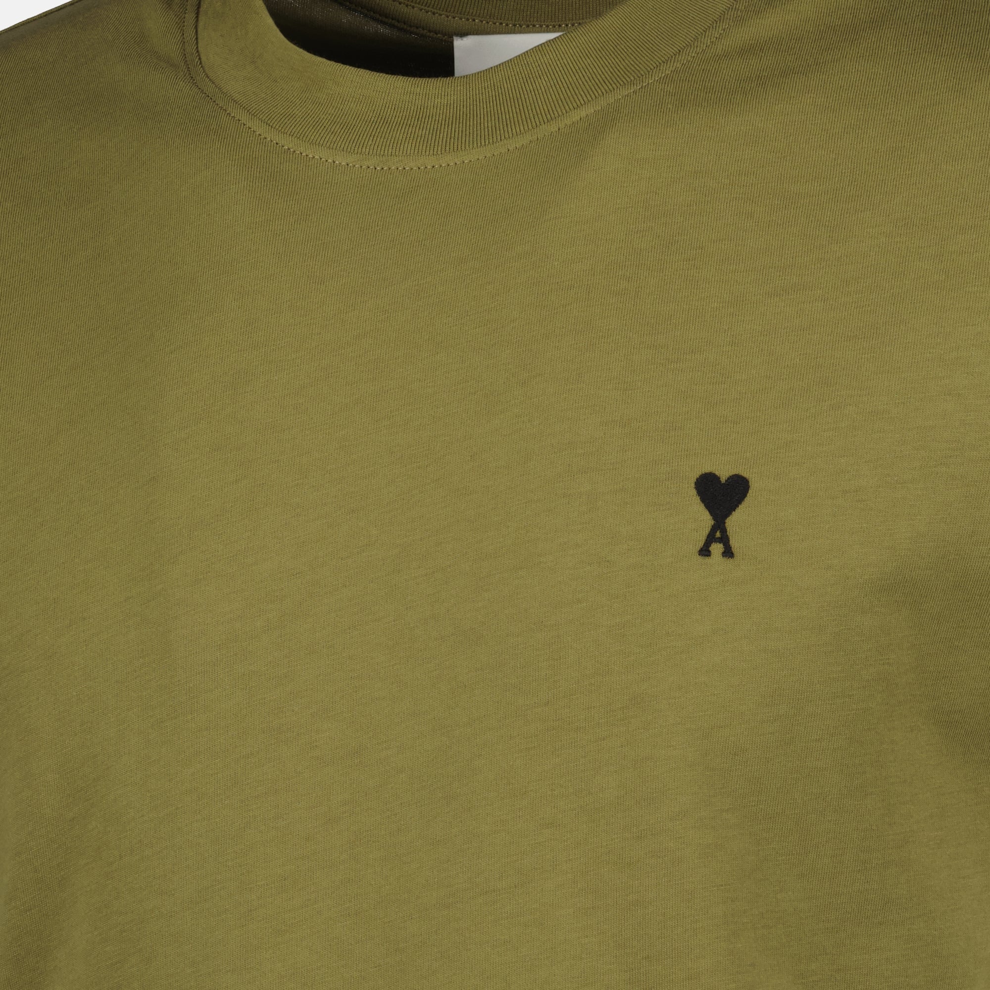 Bild des Heart Ami T-Shirts der Marke Ami PARIS für Herren - Herbst-Winter Saison 2025 - Detailansicht 6